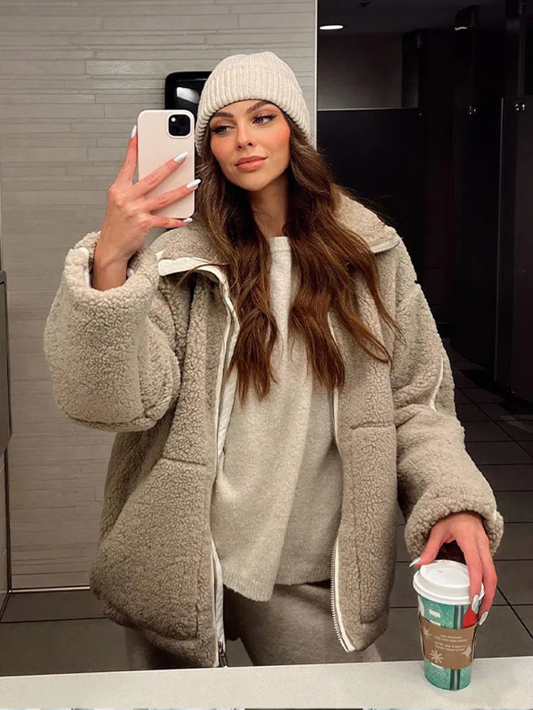 Image of Ann | Women's Teddy Zip-Up Coat
