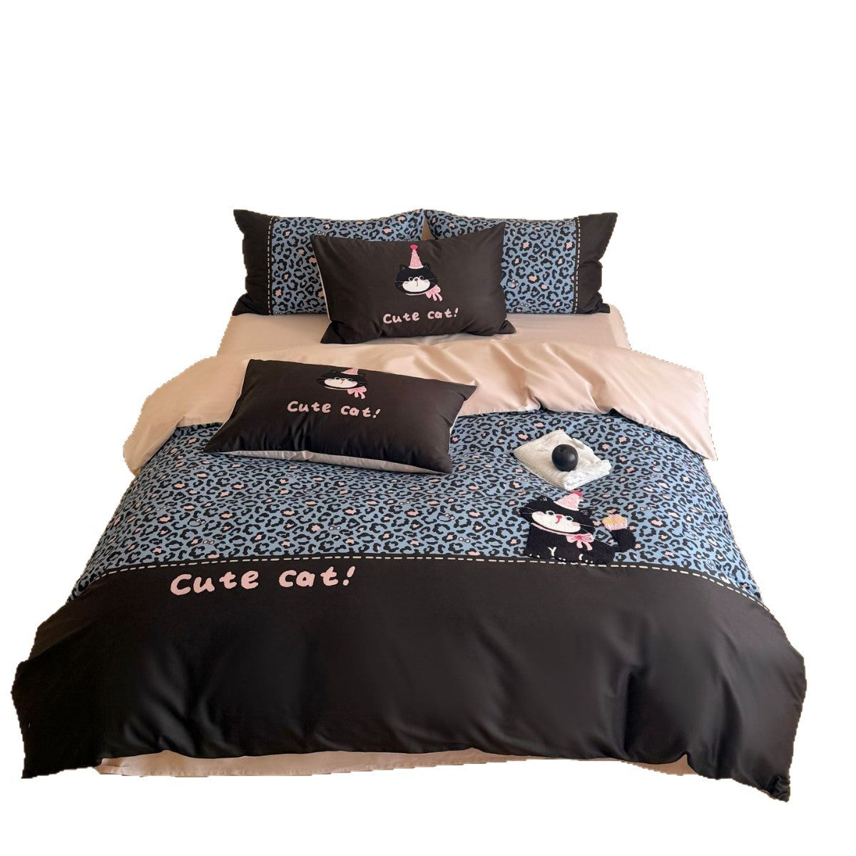 Cotton Sateen Bedding Set with Leopard Print and Cute Cat Motif