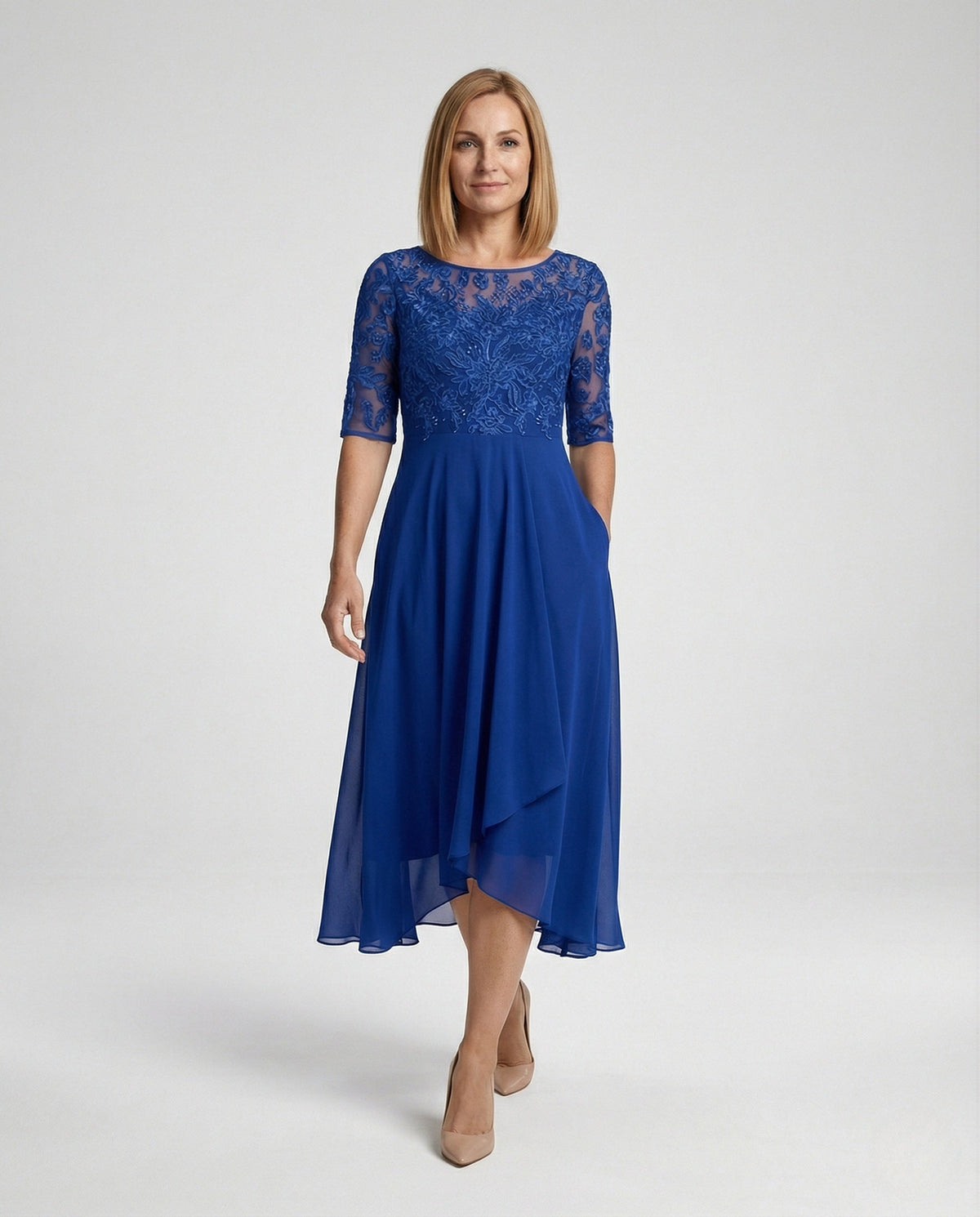 Elegant Chiffon Evening Dress with Lace