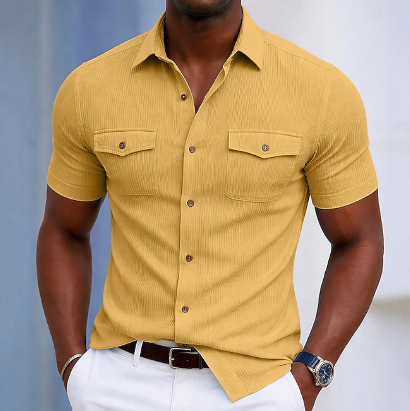 Everyday Pocket Button-Up Shirt