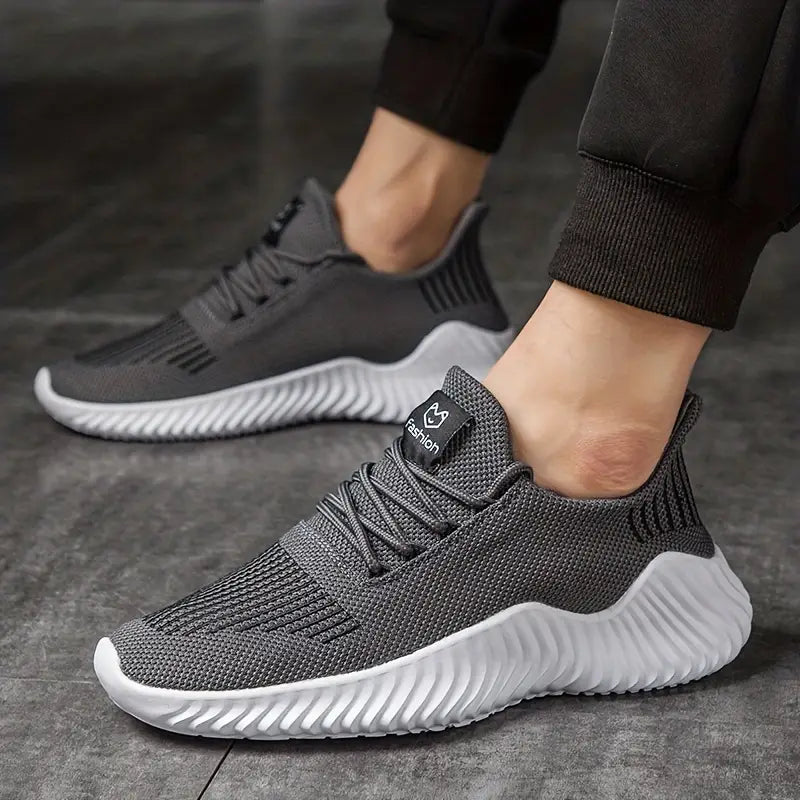 Image of Julian | Men's Lightweight Lace-Up Sneakers