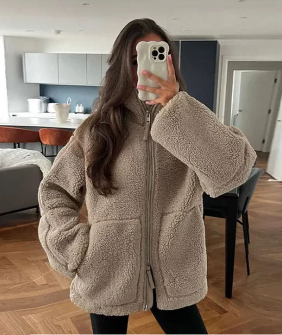 Image of Lila | Women's Oversized Full-Zip Jacket