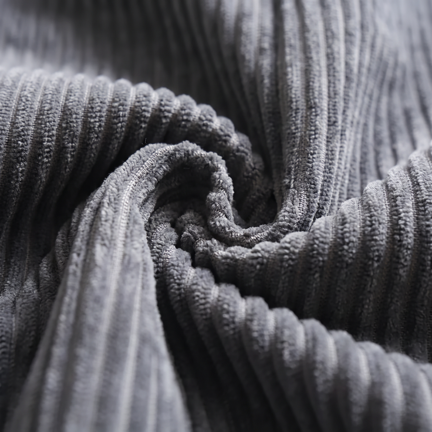 Quilted Couch Cover Mat with Non-Slip Design