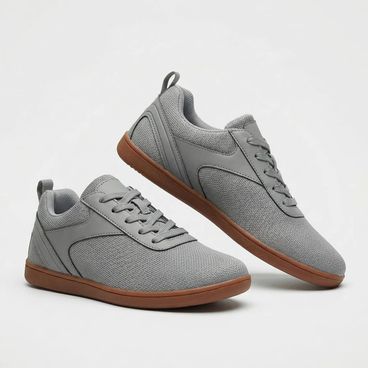 Barefoot-Style Trainers with Wide Toe Box