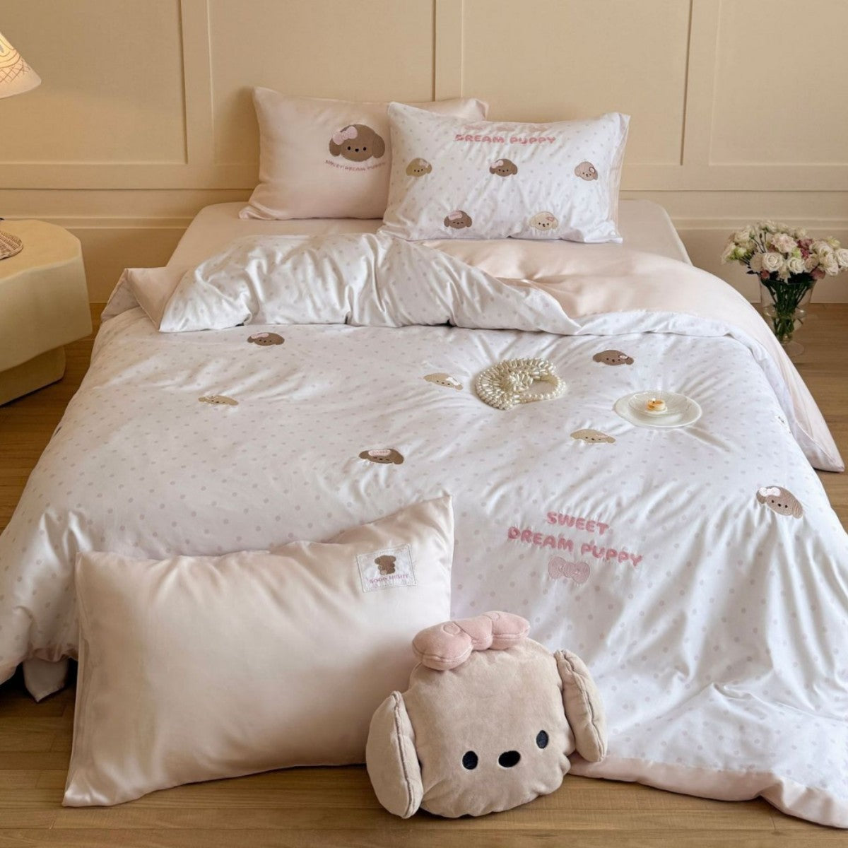 Cotton Sateen Bedding Set with Puppy Embroidery and Extra-Soft Finish