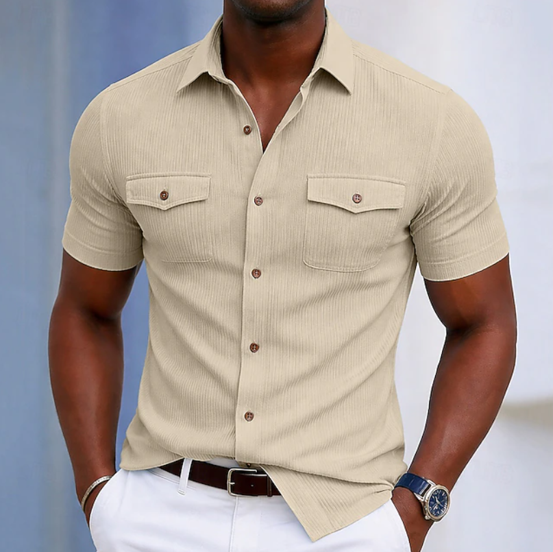 Everyday Pocket Button-Up Shirt