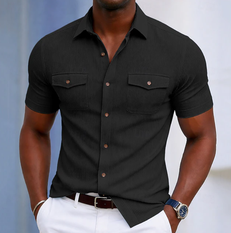 Everyday Pocket Button-Up Shirt