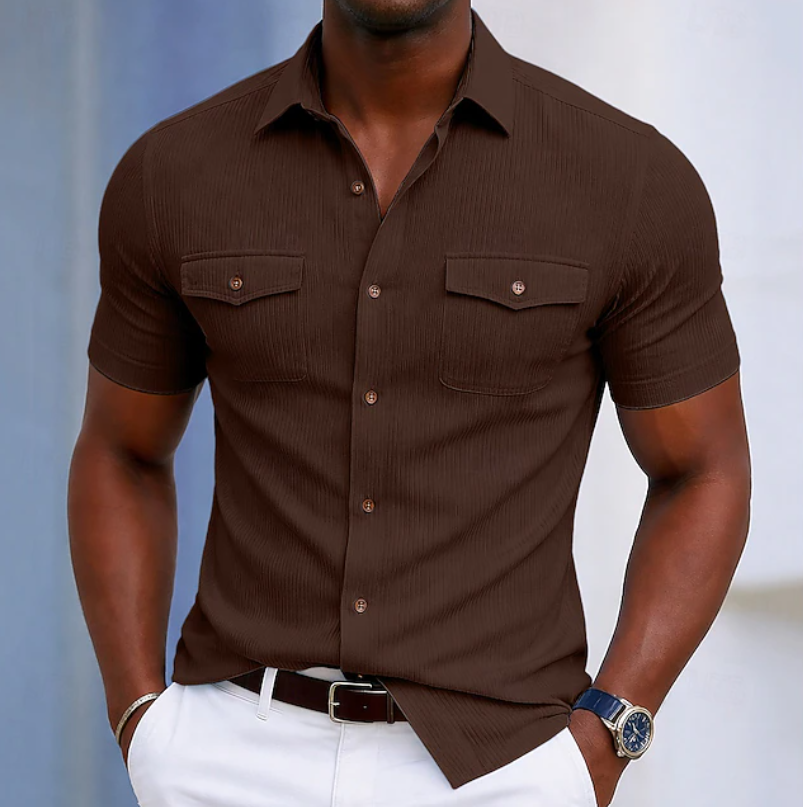 Everyday Pocket Button-Up Shirt