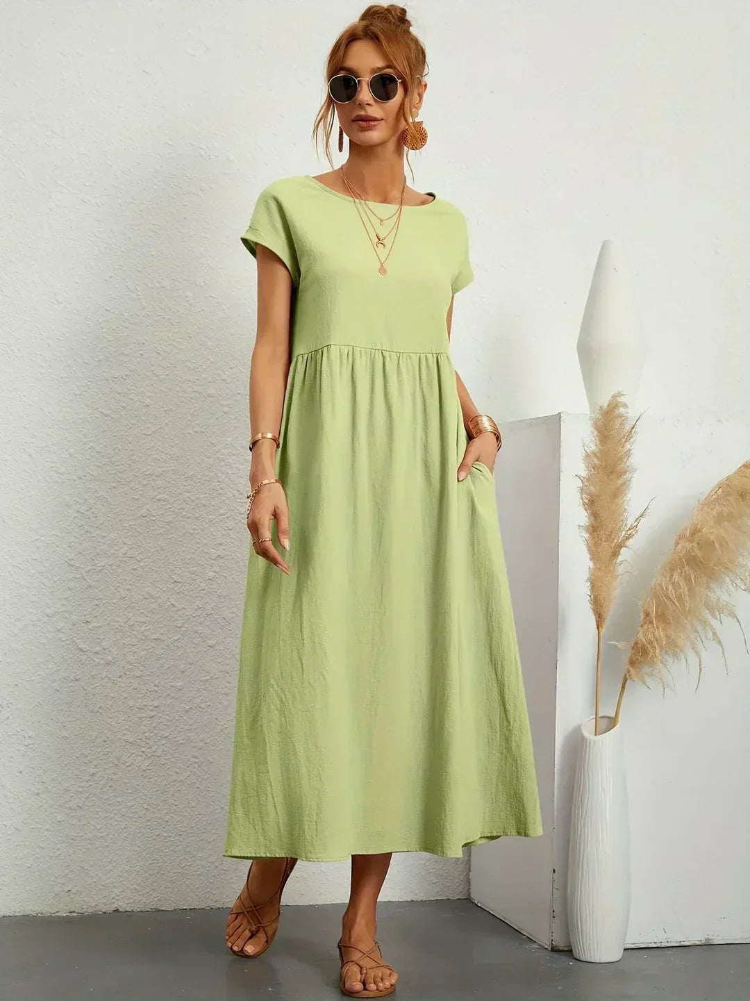 Flowy Midi Dress with Timeless Elegance