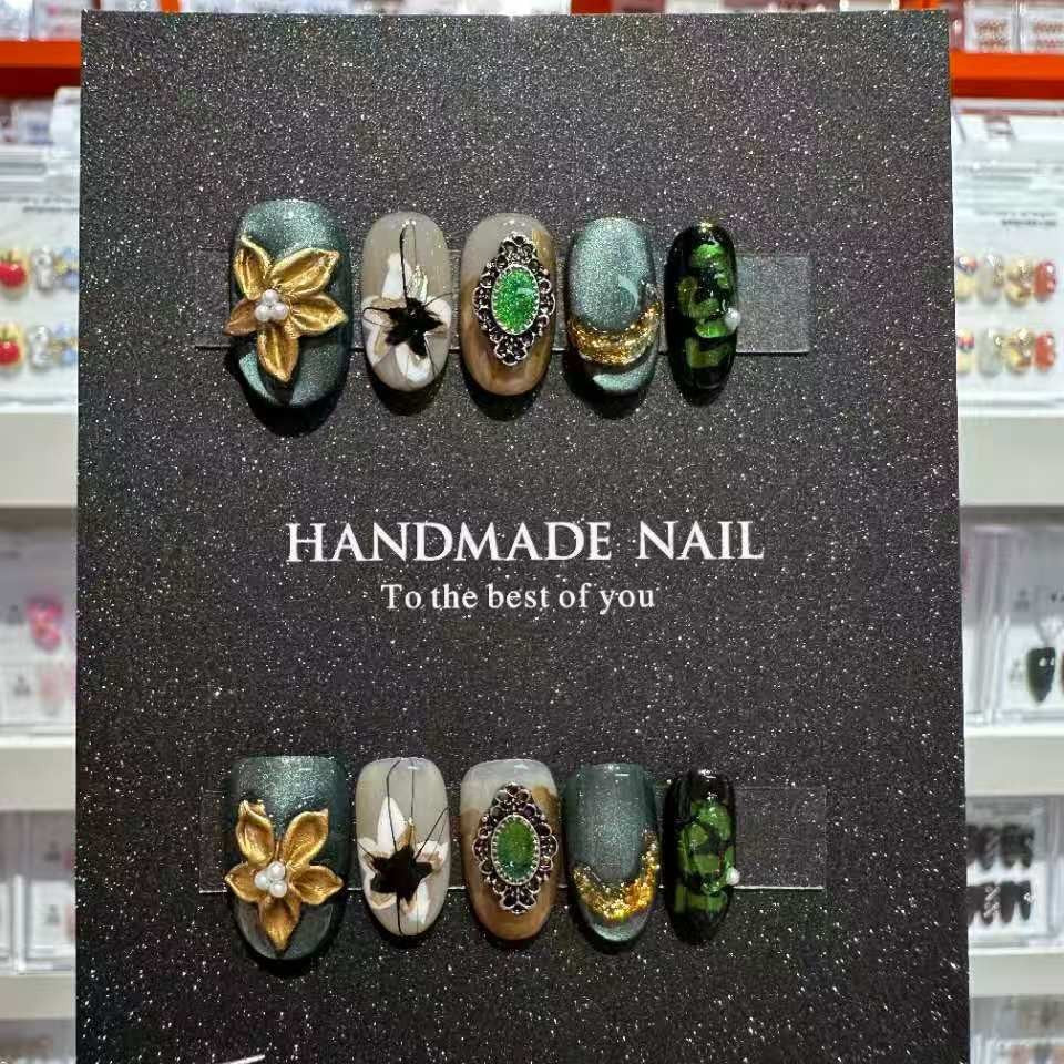 Handmade Press-On Nail Art Set