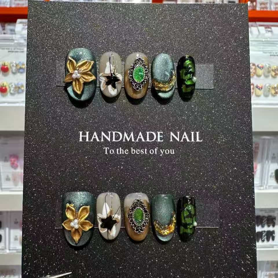 Handmade Press-On Nail Art Set
