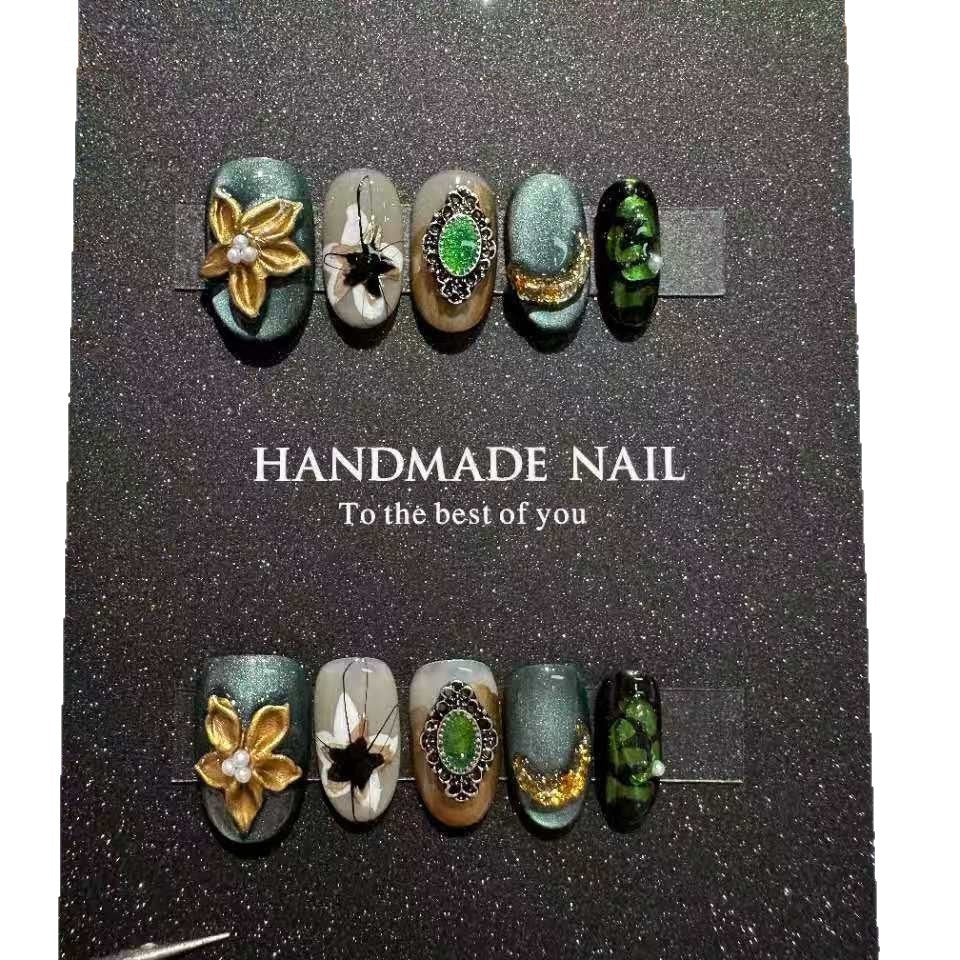 Handmade Press-On Nail Art Set
