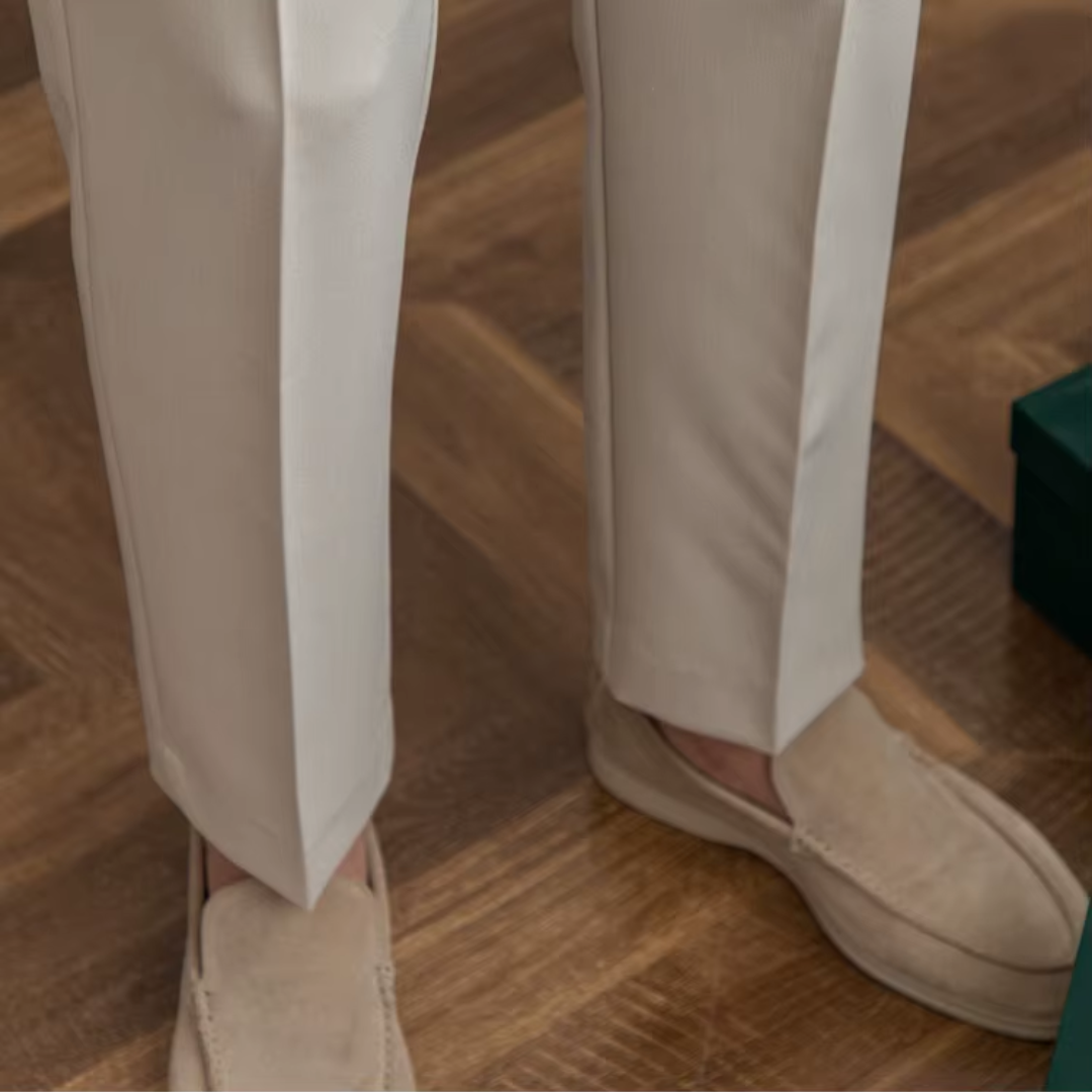 Image of Kelvin | Men's Pleated Dress Pants