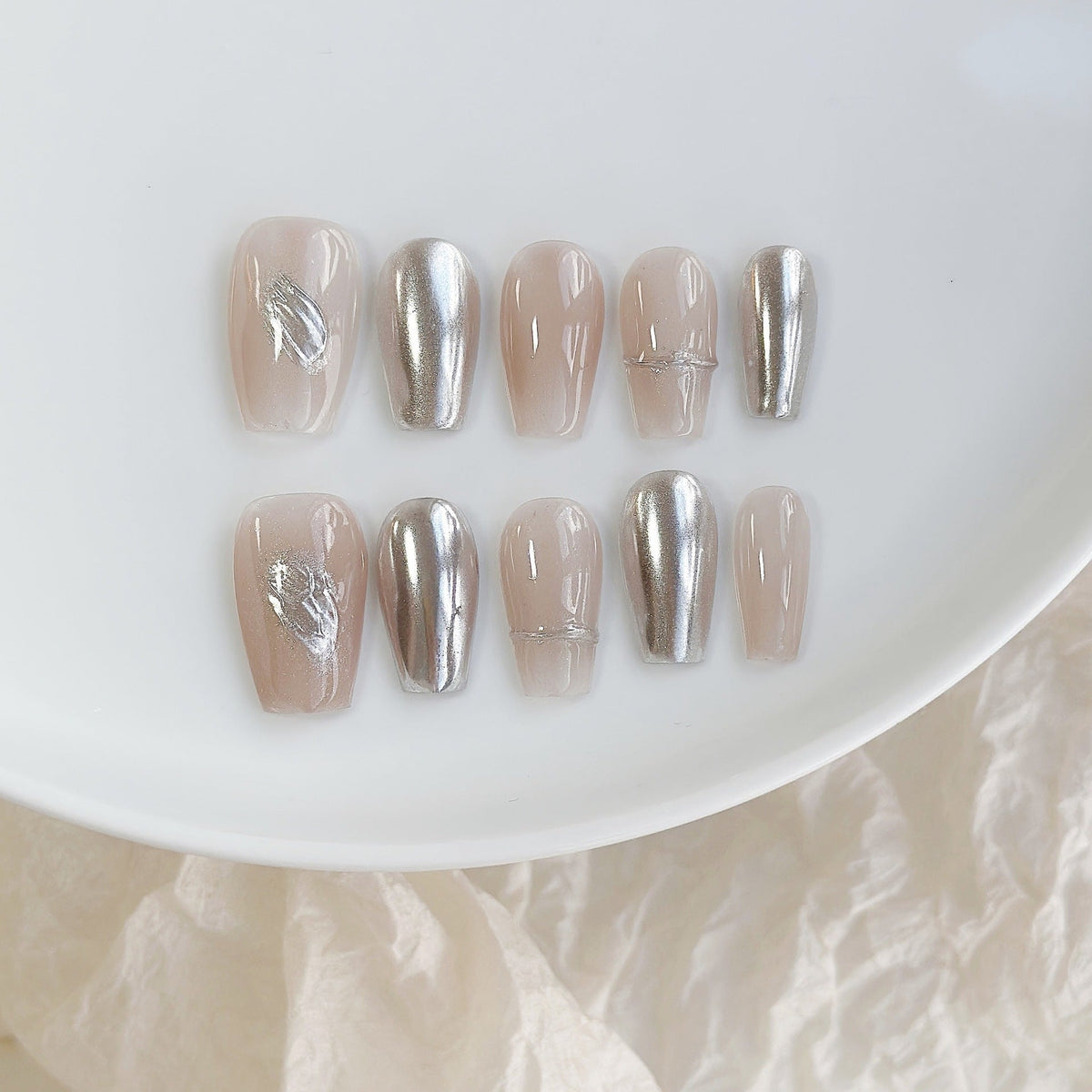 Press-On Nails with Metallic and Glossy Finish