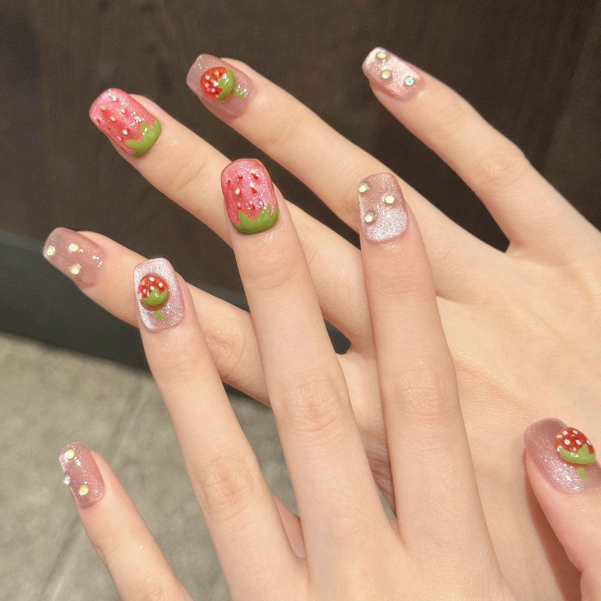 Strawberry-Themed Press-On Nail Set
