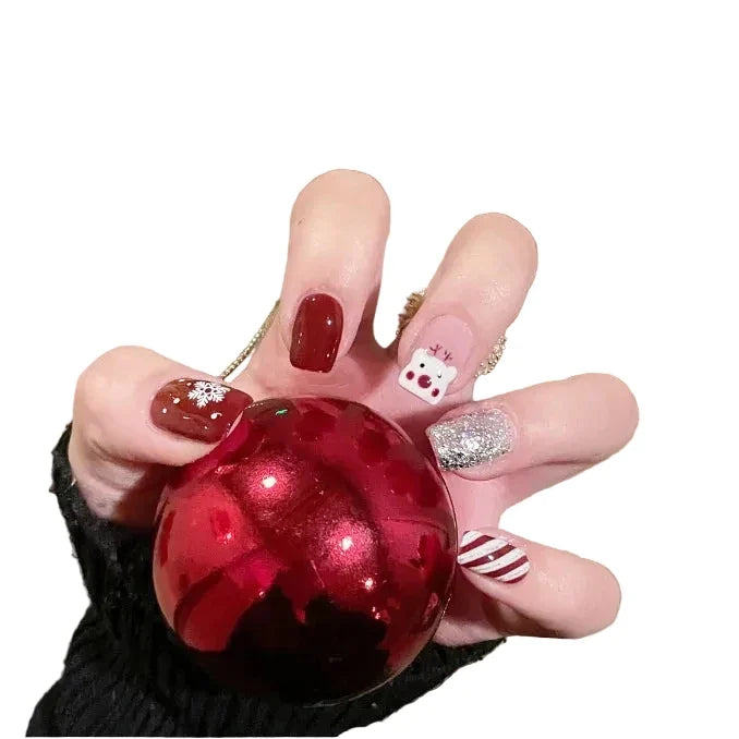 Unisex Red Christmas-Themed Nail Art Set with Festive Motifs