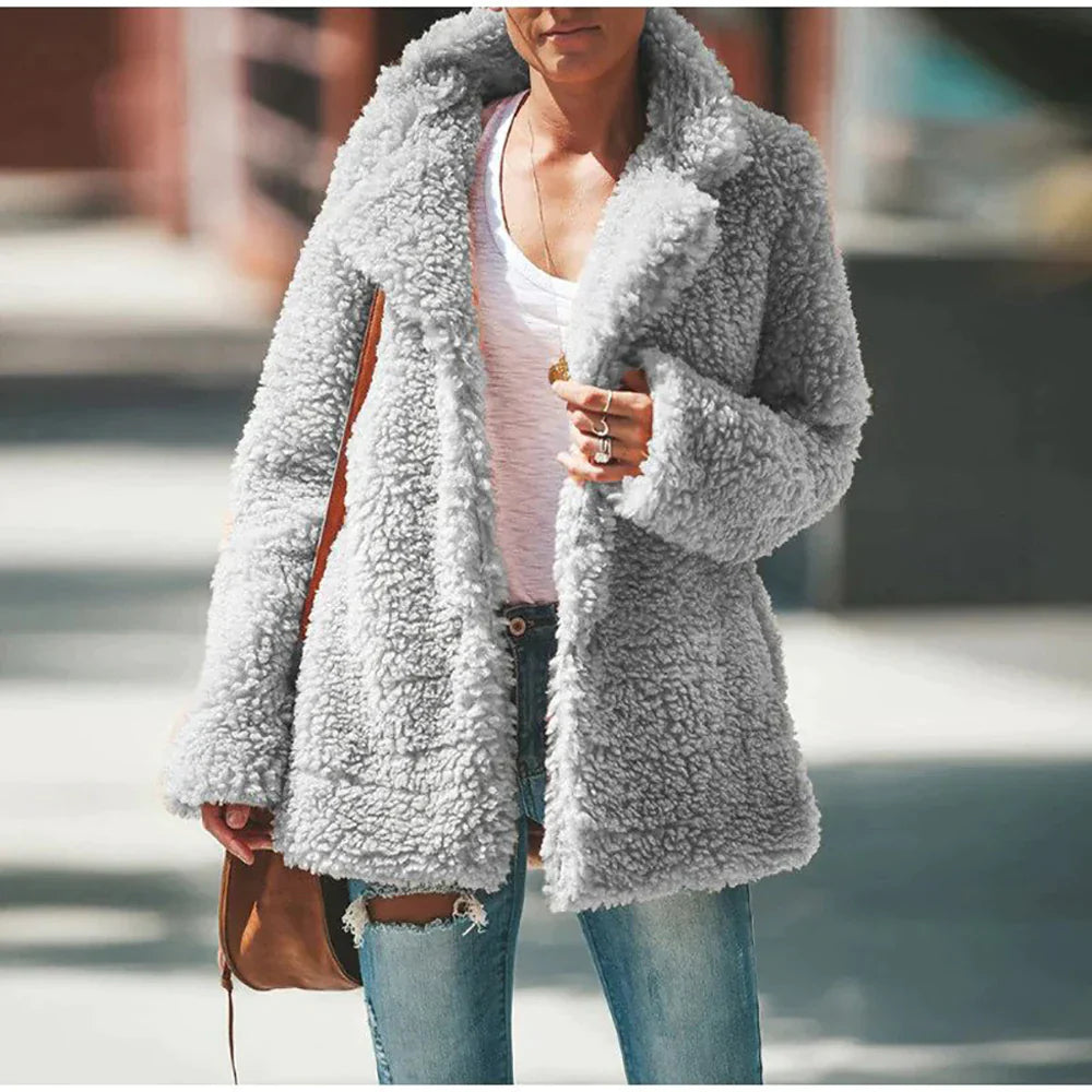 Image of Virginia | Women's Relaxed Fit Teddy Jacket