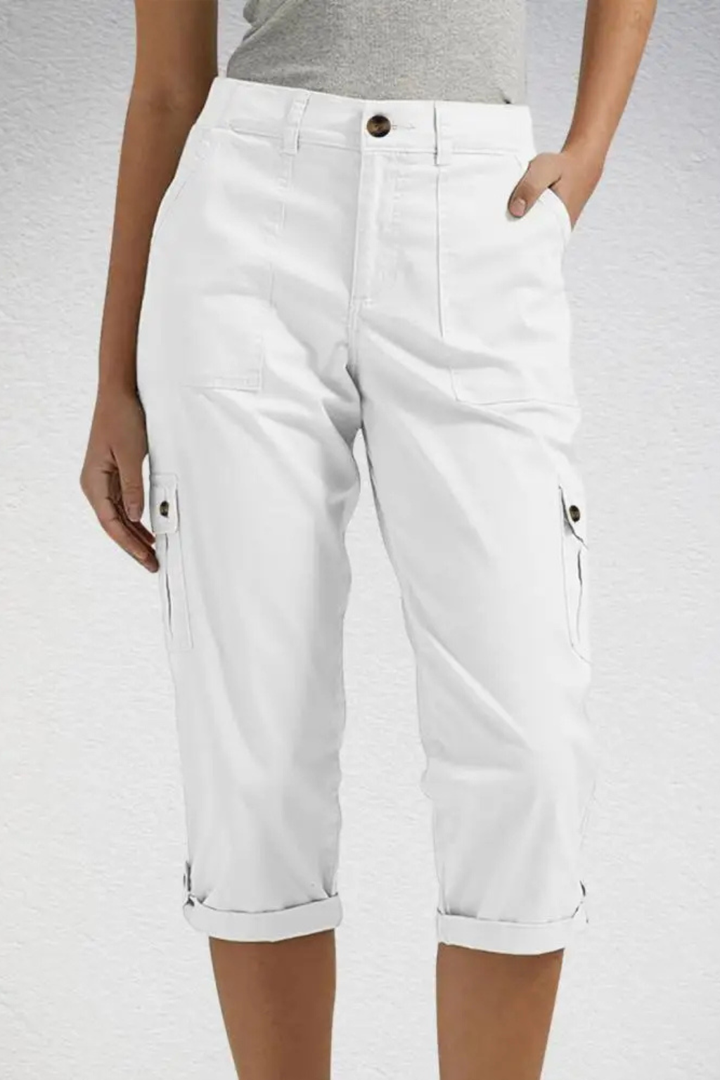 Women's Cropped Cargo Pants