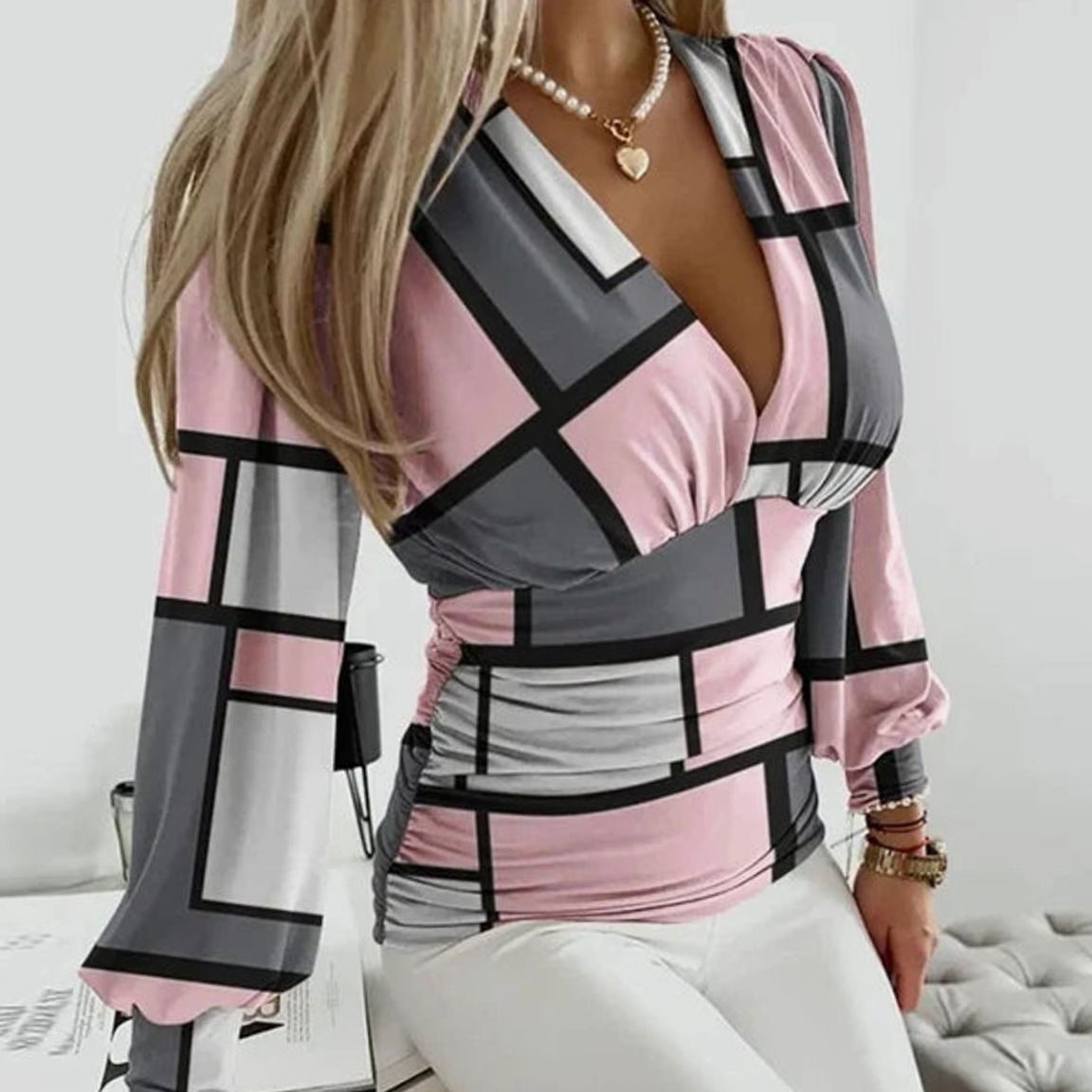 Women's Deep V-Neck Ruched Waist Long-Sleeve Slim Blouse