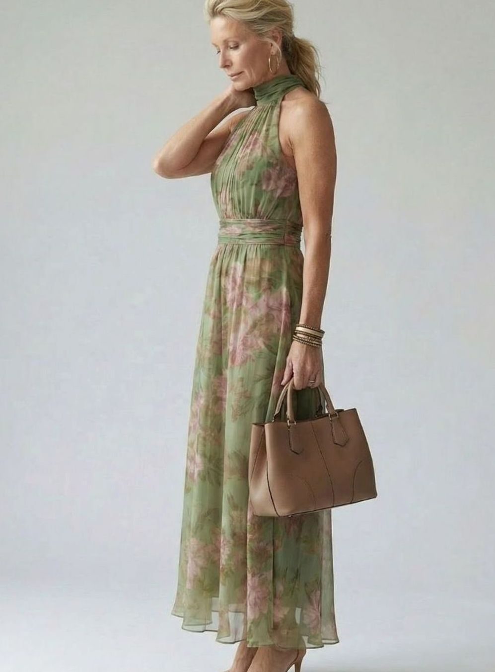 Women's Floral Gathered Halter Maxi Dress with Defined Waist