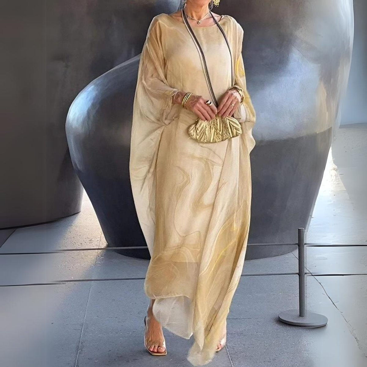 Women's Flowy Batwing Long Sleeve Dress With Maxi Silhouette