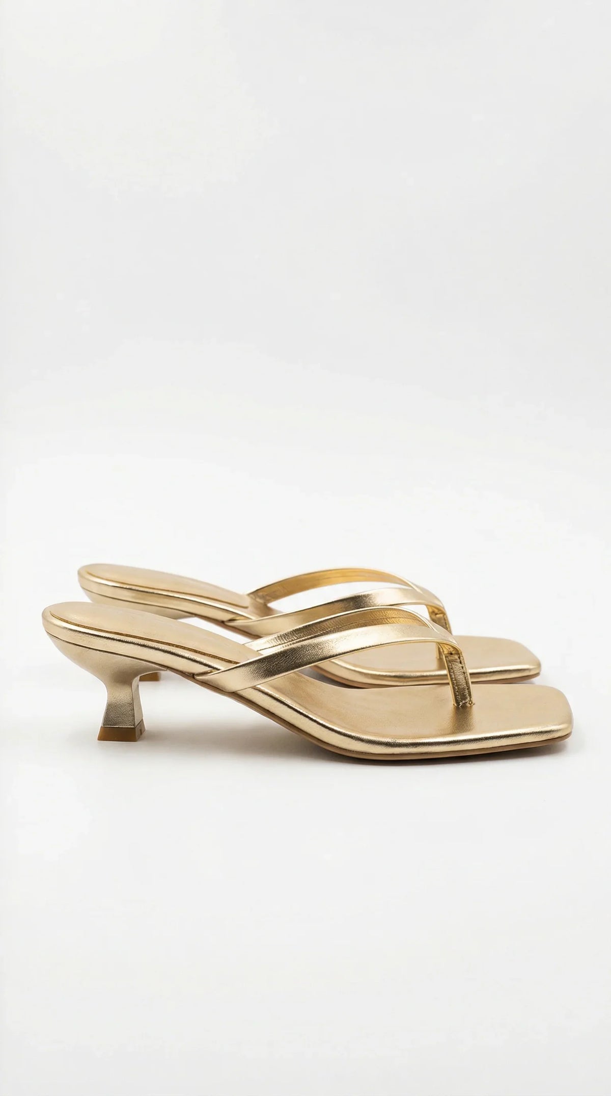 Women's Kitten Heel Thong Sandals with Thin Crossover Straps