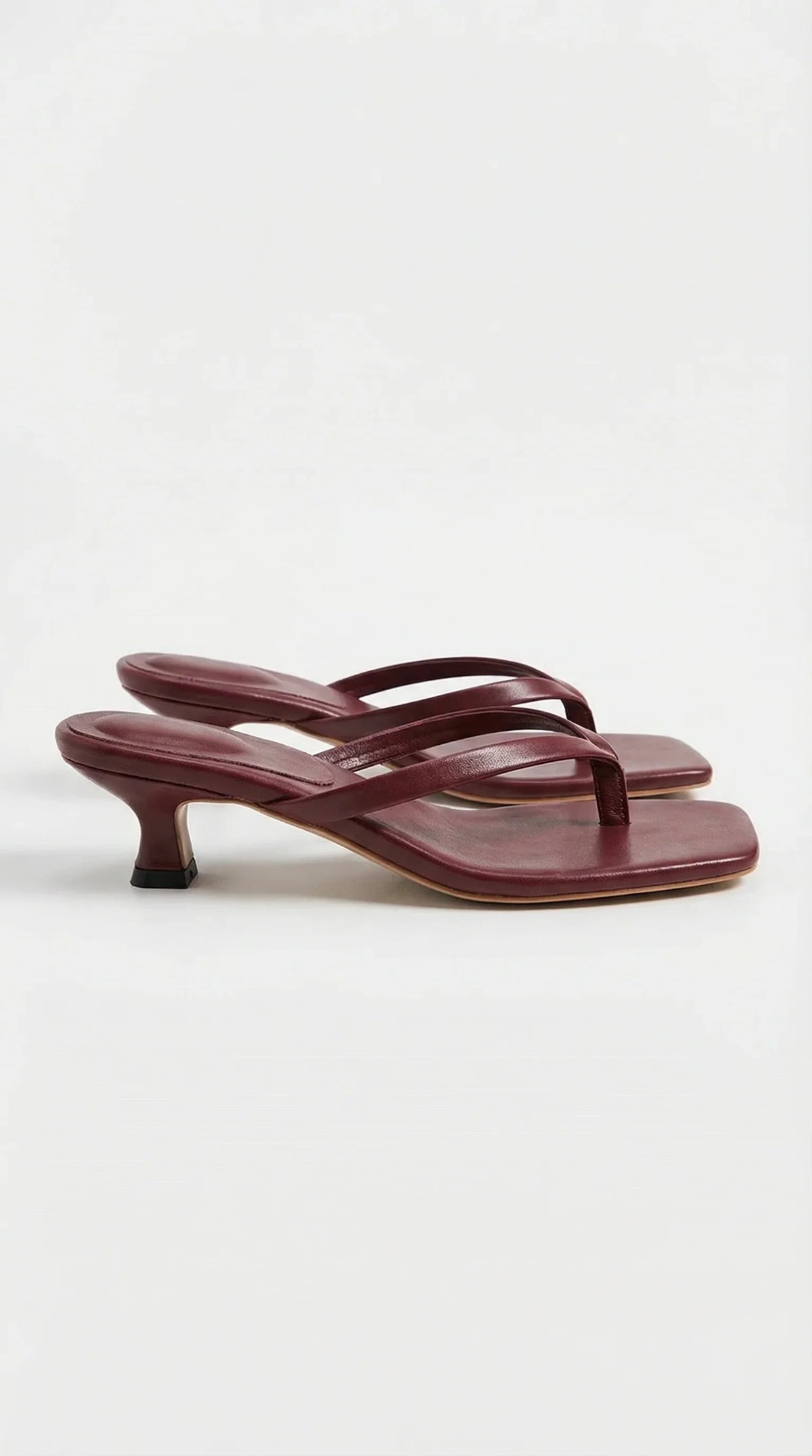 Women's Kitten Heel Thong Sandals with Thin Crossover Straps