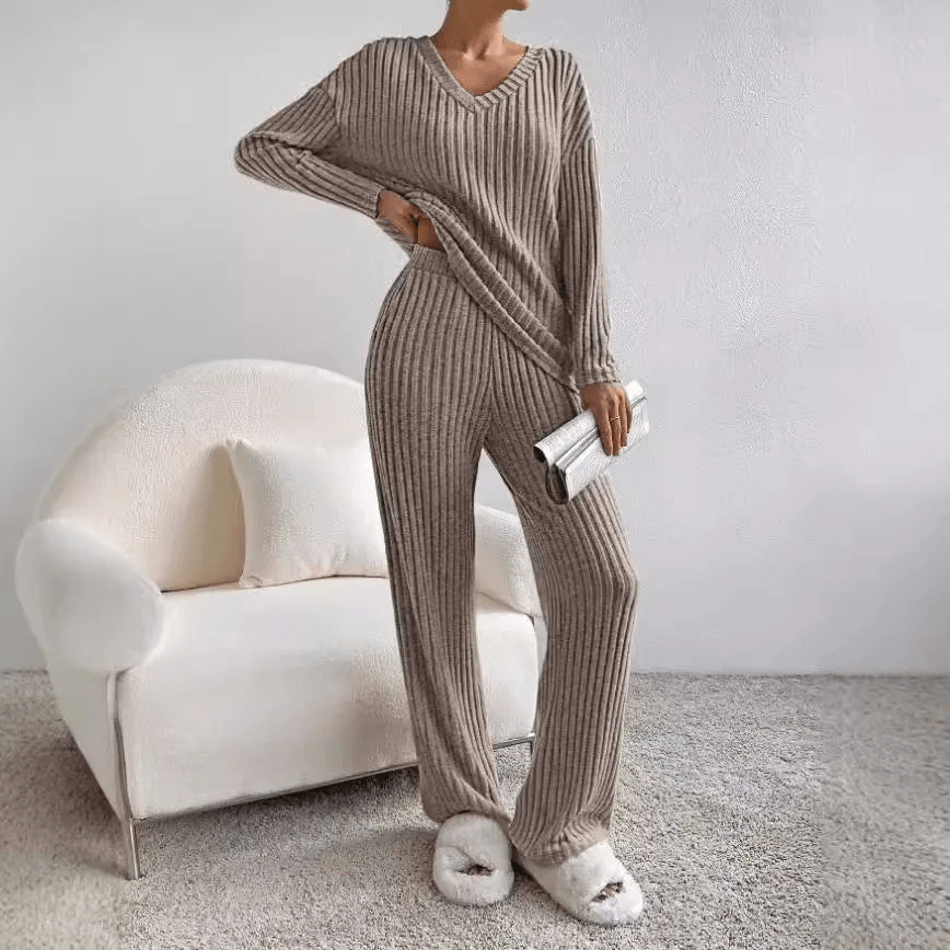Women's Long-Sleeve Knit Set